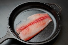 NBS20210313-Voigtlander-65F2-Salmon_0017