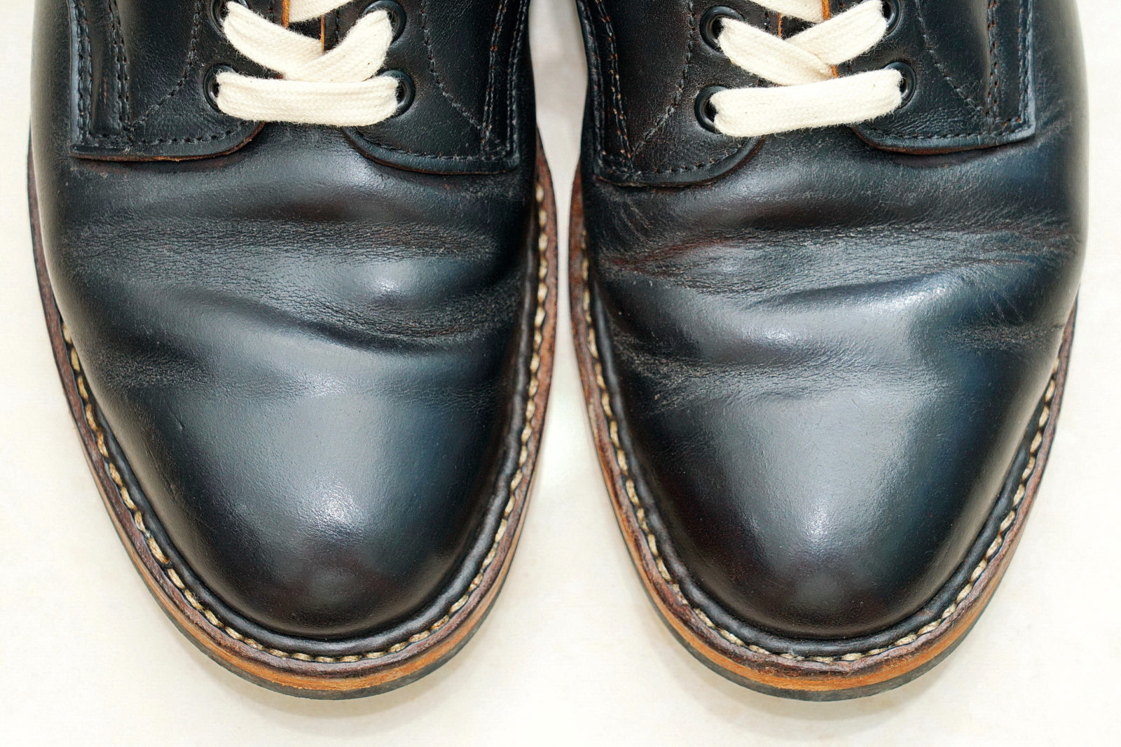 White's MP Service Boots 5Inches Horween CXL BLK 軍警靴，鞋頭俯視特寫