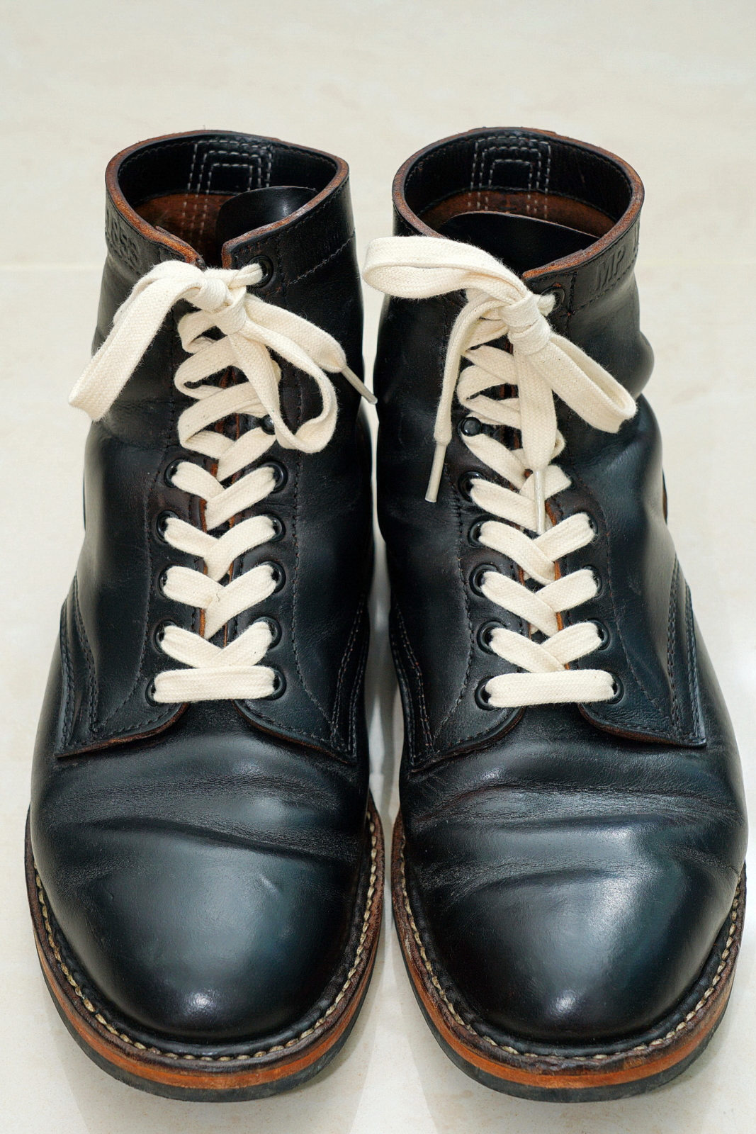 White's MP Service Boots 5Inches Horween CXL BLK 軍警靴，正面