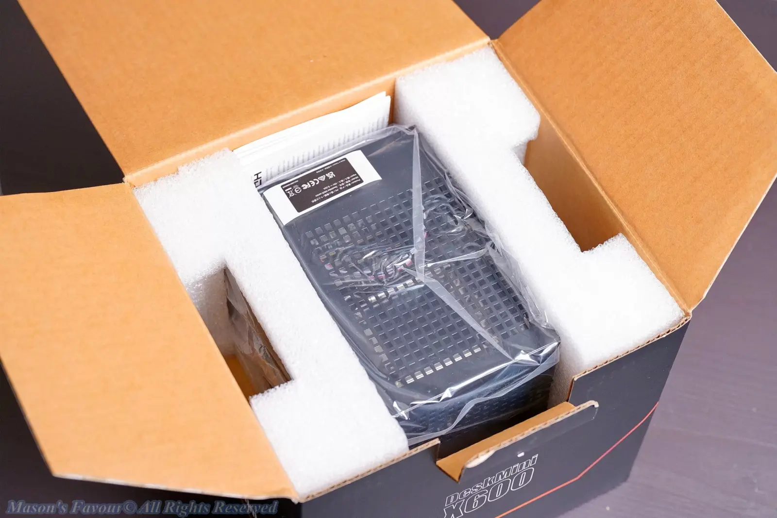 ASRock Deskmini X600 - Unboxing 1