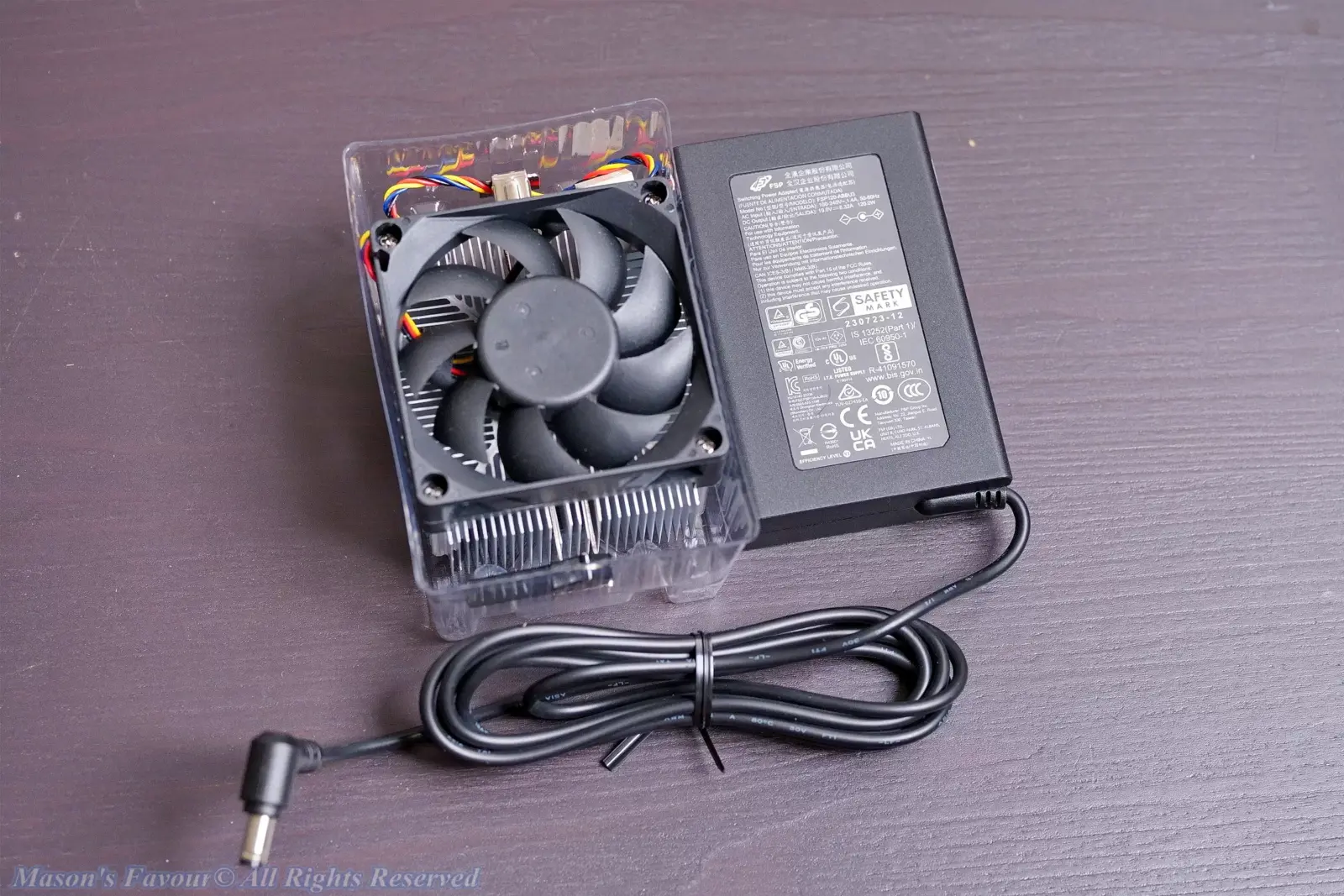 ASRock Deskmini X600 - Heatsink, Power Adapter