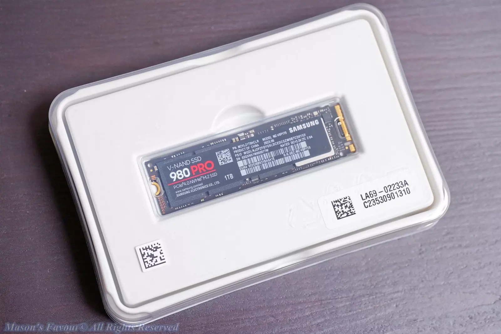 ASRock Deskmini X600 - Samsung 980 Pro NVME SSD, Unboxing