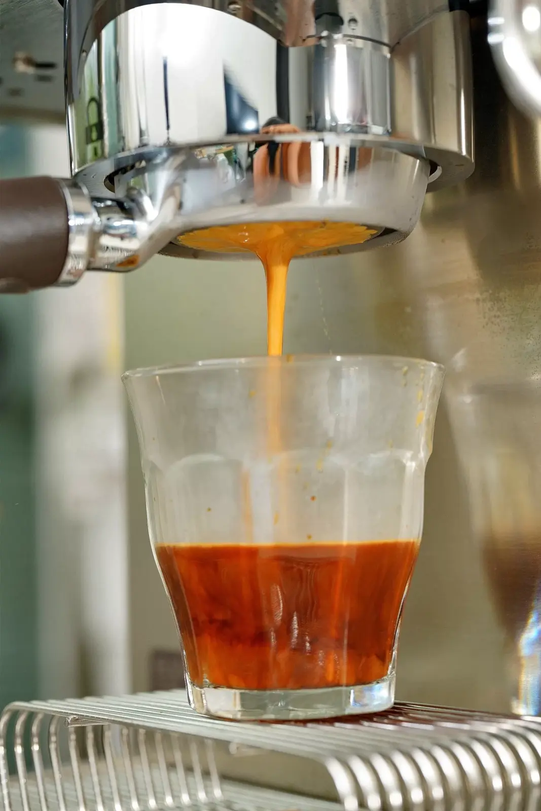Femobook A2 Coffee Grinder - Brewing the Espresso 2