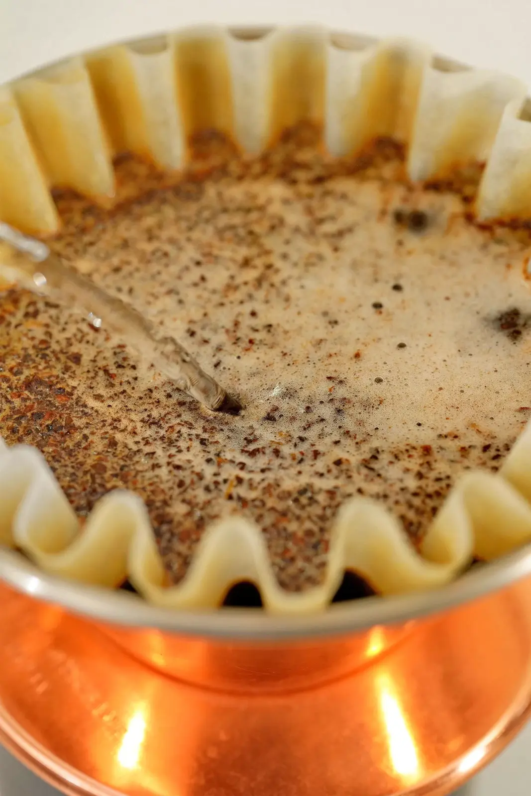 Femobook A2 Coffee Grinder - Brewing the Pour-over Coffee 3