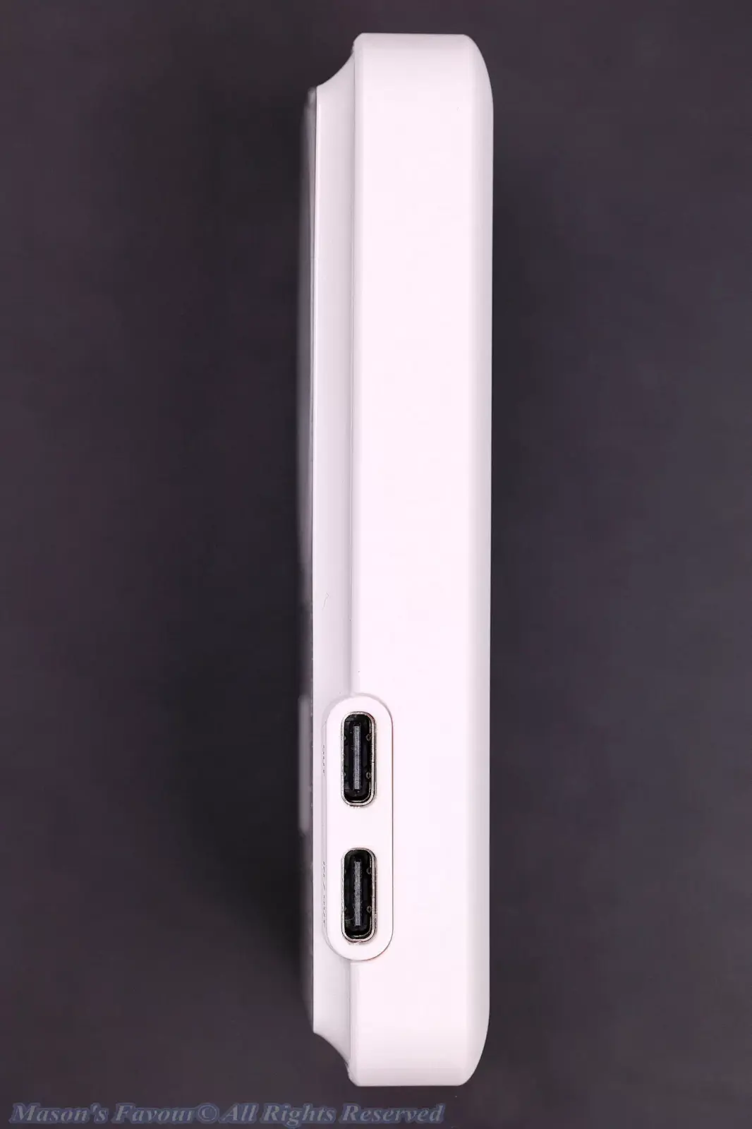 Innergie Qi2 Magnetic Battery Pack 10200mAh - Side 1