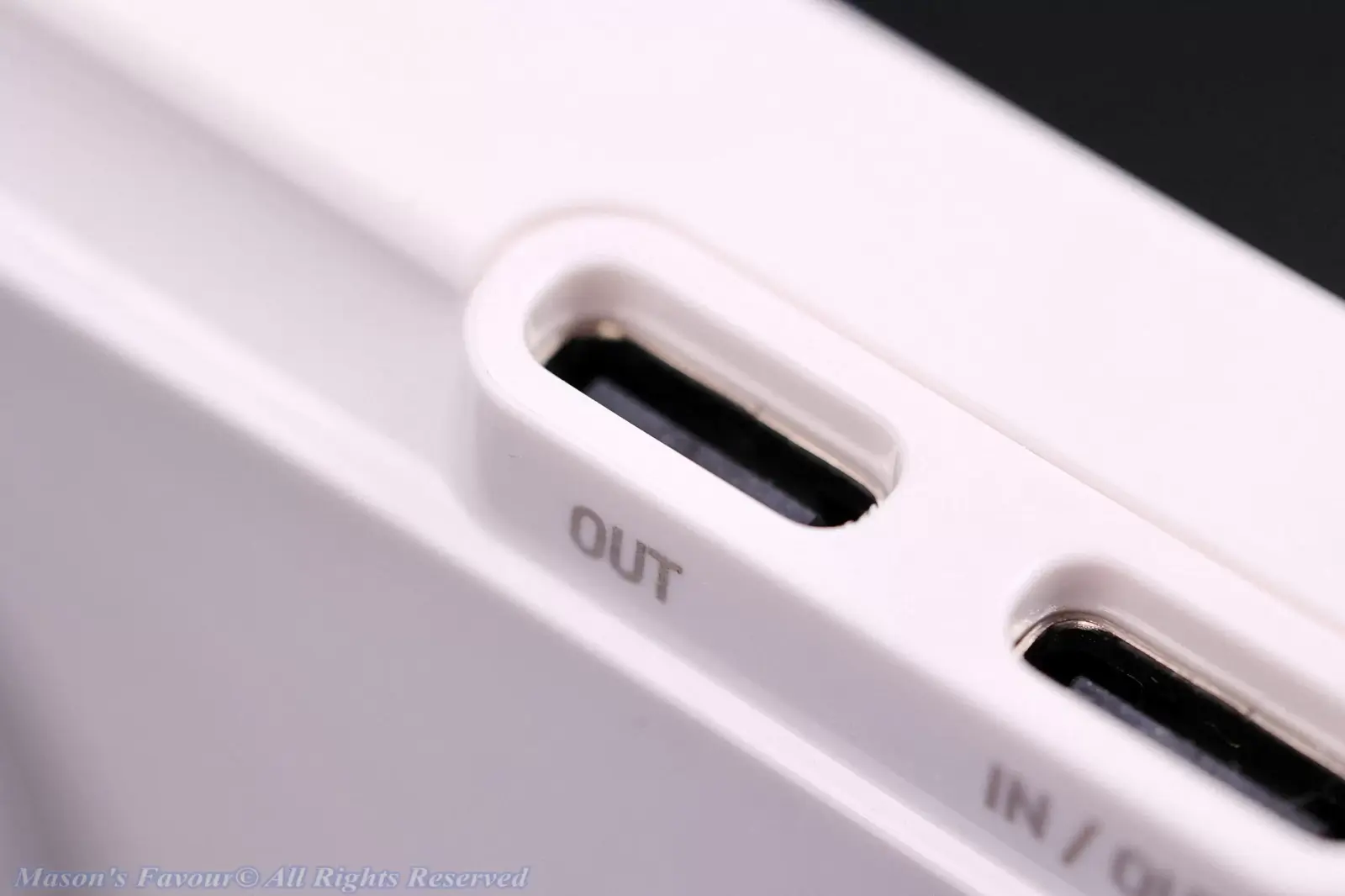 Innergie Qi2 Magnetic Battery Pack 10200mAh - USB-C Ports, Out Port