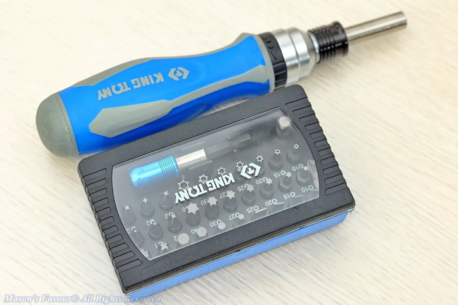 King Tony 32540MR Ratchet ScrewDriver & Bit Set - Unboxing 2