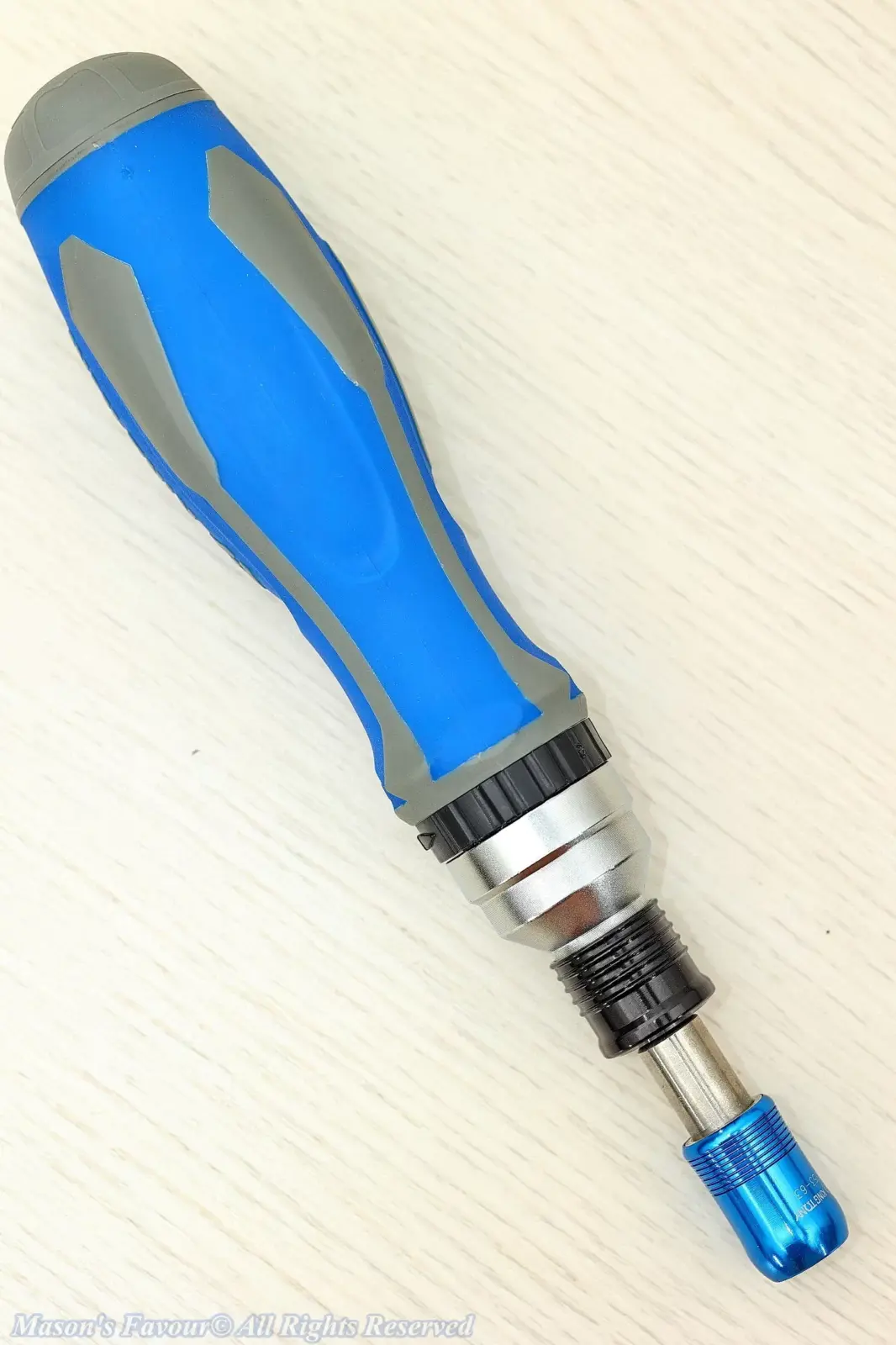 King Tony 32540MR Ratchet ScrewDriver & Bit Set - Short Bit Adapter fitted to the Stem Socket of the Ratchet Screwdriver