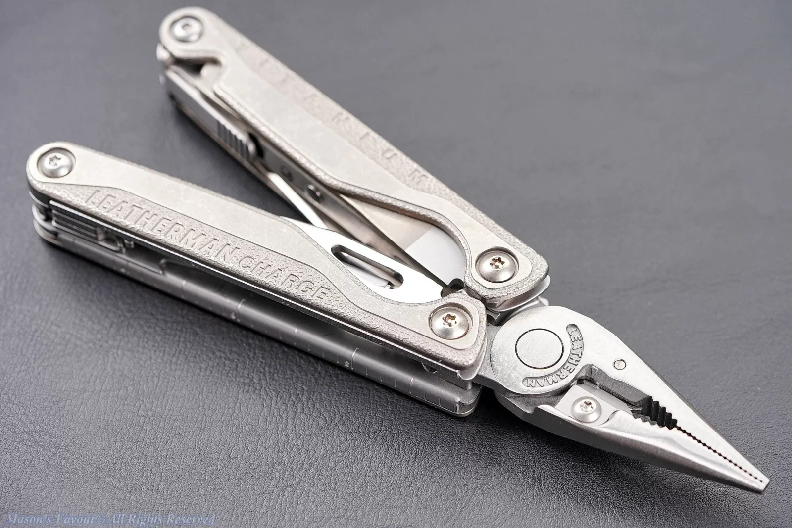Leatherman Charge+ TTI - Pliers, Perspective 2