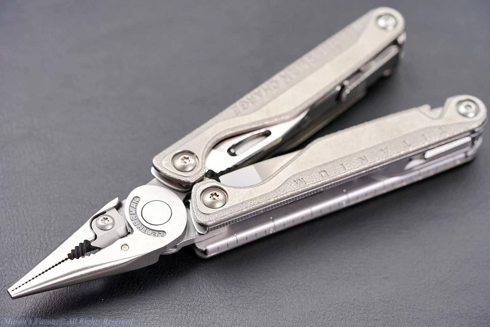 Leatherman Charge+ TTI - Pliers, Perspective 3