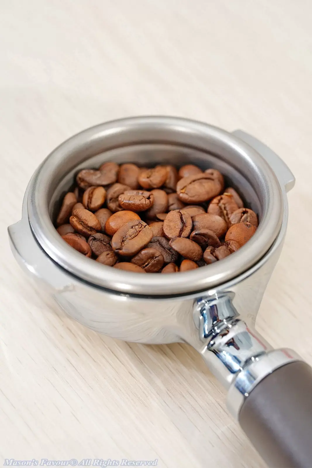 Lelit-PLA580V-PLA582V-Portafilters - Lelit PLA580V Bottomless Portafilter, with VST Filter Basket and Coffee Beans 2