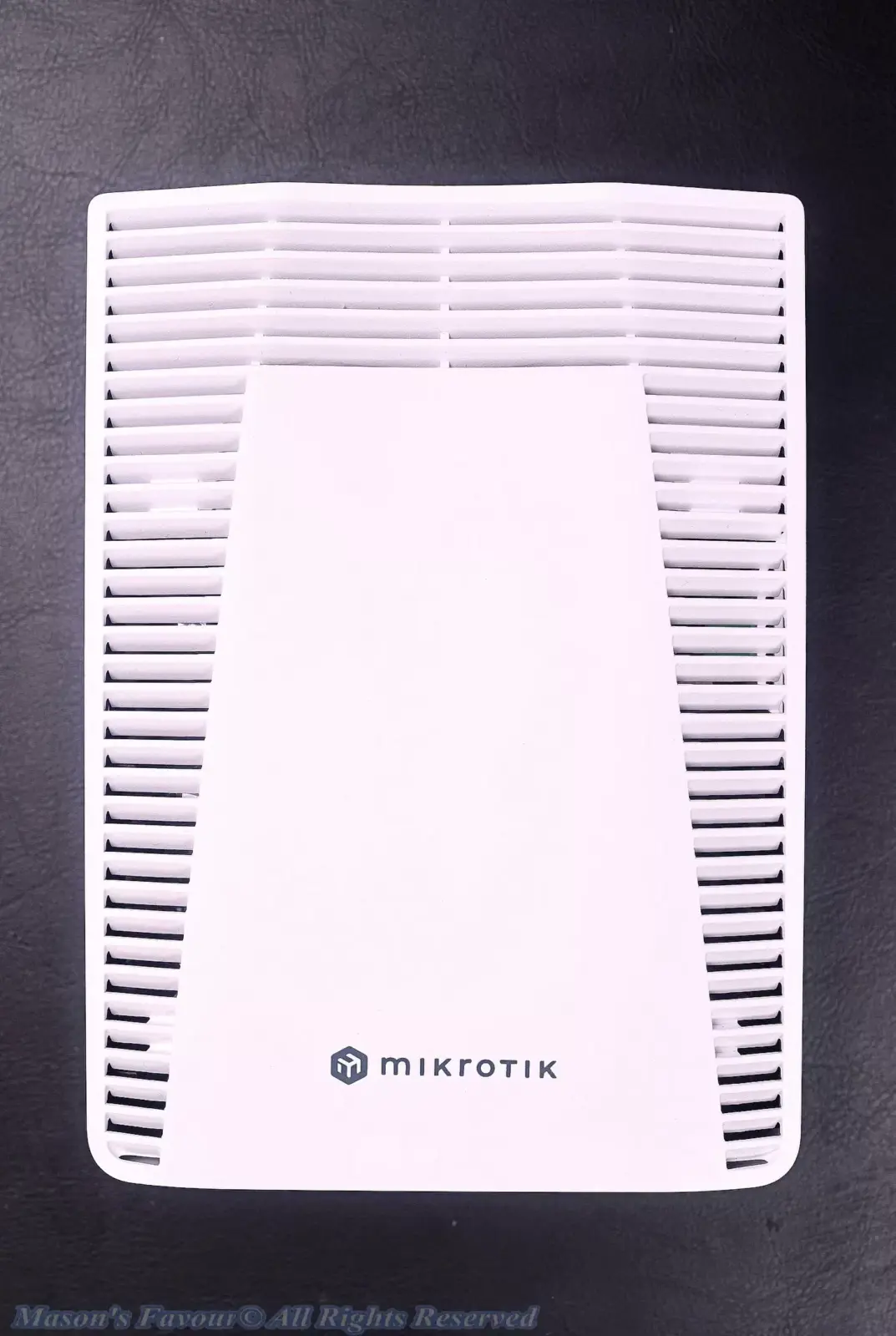 MikroTik CRS304-4XG-IN - Top