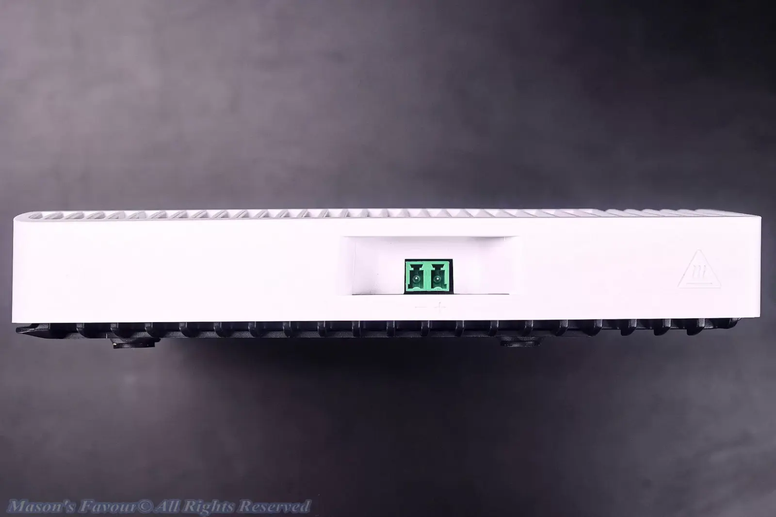 MikroTik CRS304-4XG-IN - Two Pin DC in Port