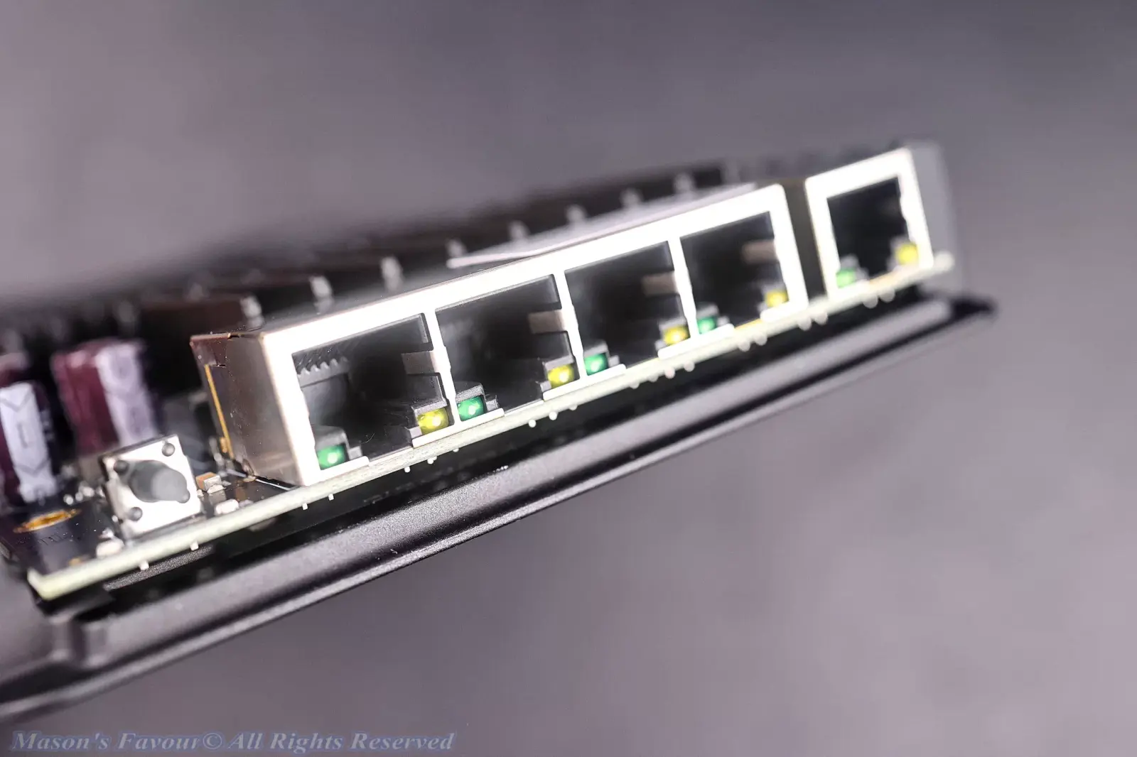 MikroTik CRS304-4XG-IN - Teardown, with the XG Ports and POE-In Port