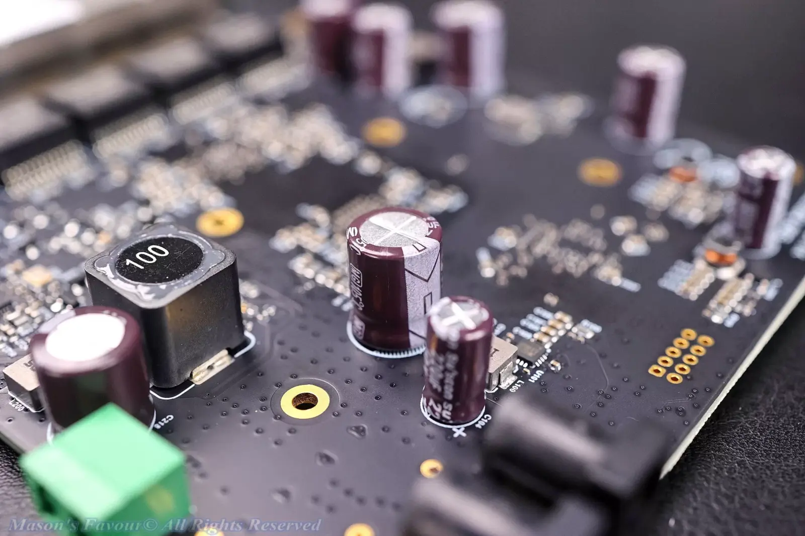 MikroTik CRS304-4XG-IN - The Shitty Electrolytic Capacitors 1
