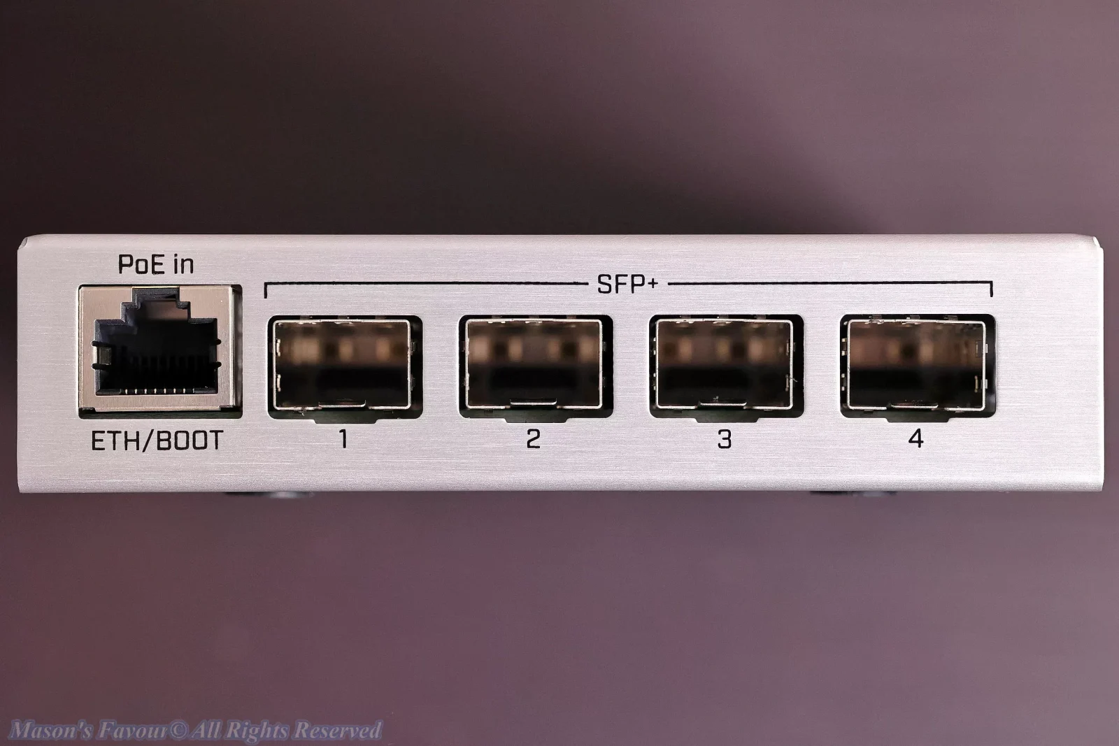 MikroTik CRS305-1G-4S+IN - Front