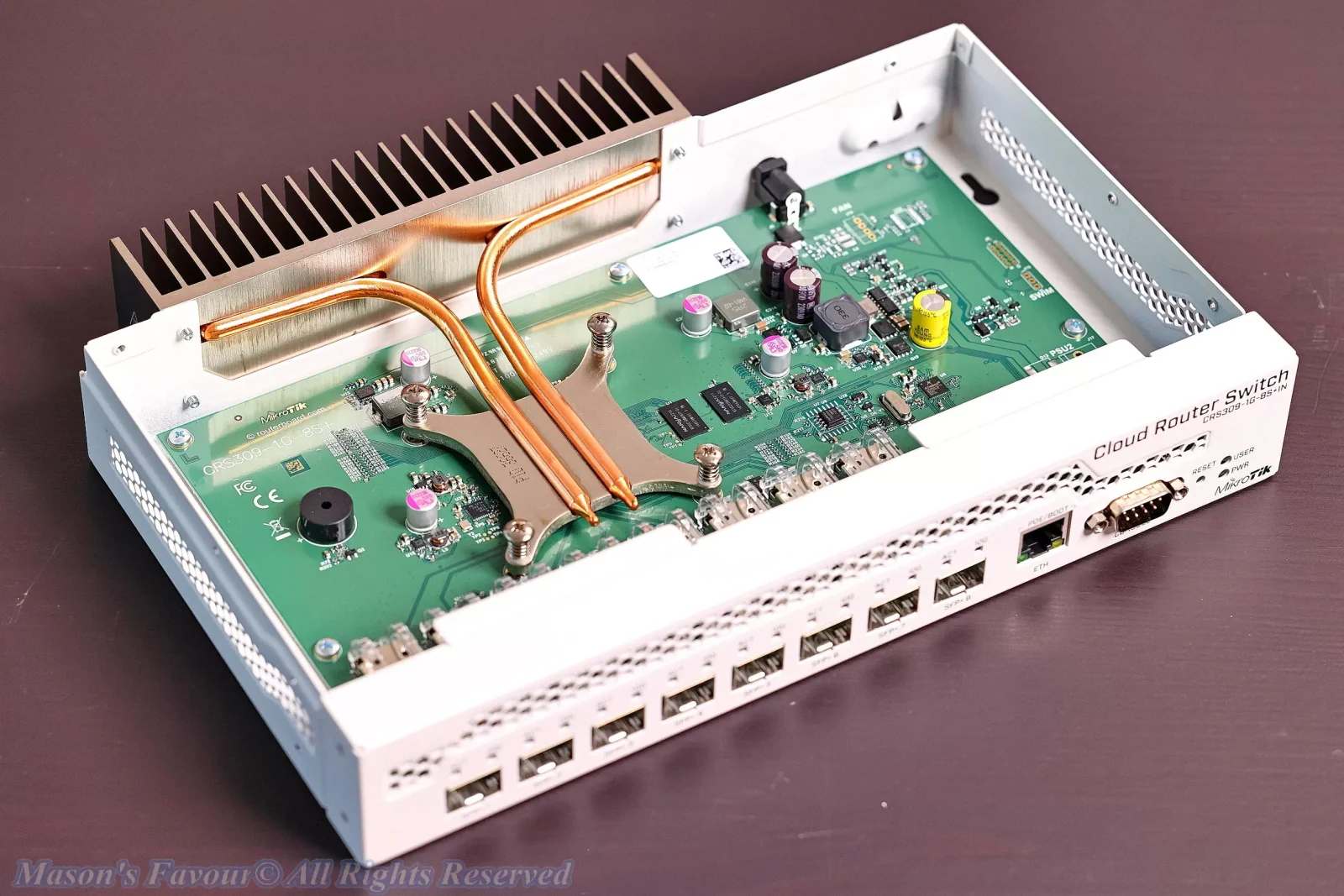 MikroTik CRS309-1G-8S+IN - Inside Configuration, Persective 2