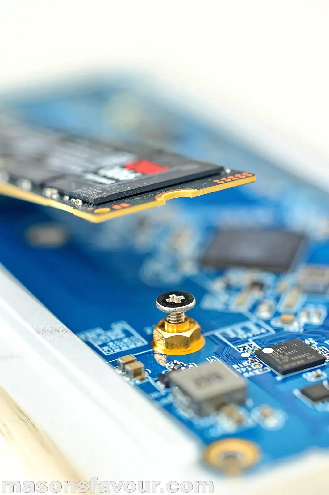 OWC 1M2 80G NVME SSD Enclosure - Samsung 9100 Pro NVME SSD, Installation 1