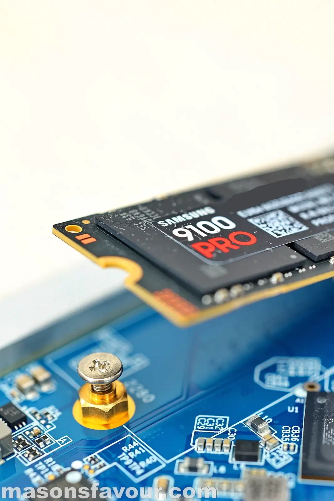OWC 1M2 80G NVME SSD Enclosure - Samsung 9100 Pro NVME SSD, Installation 2