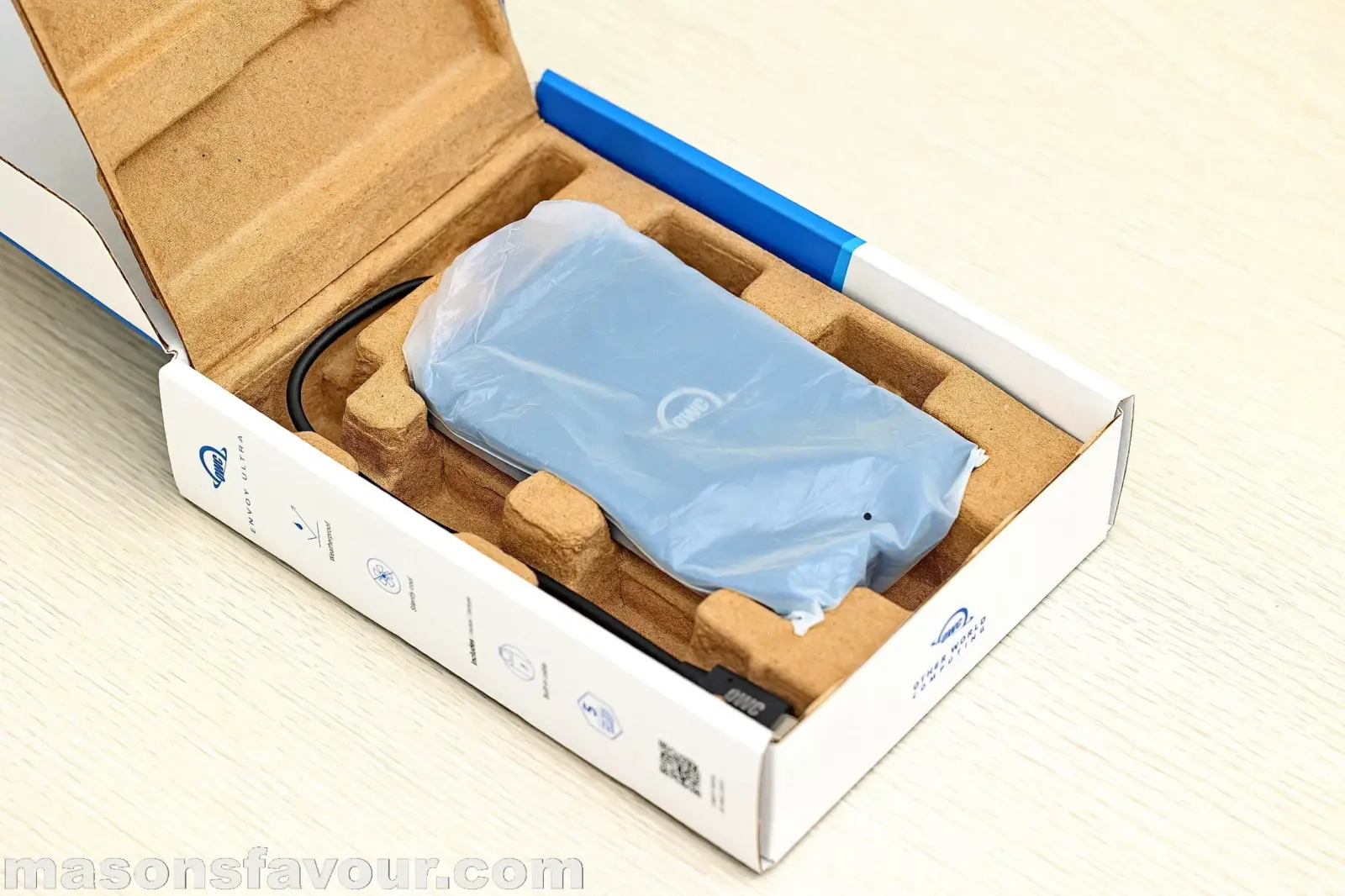 OWC Envoy Ultra Thunderbolt 5 SSD - Unboxing 2