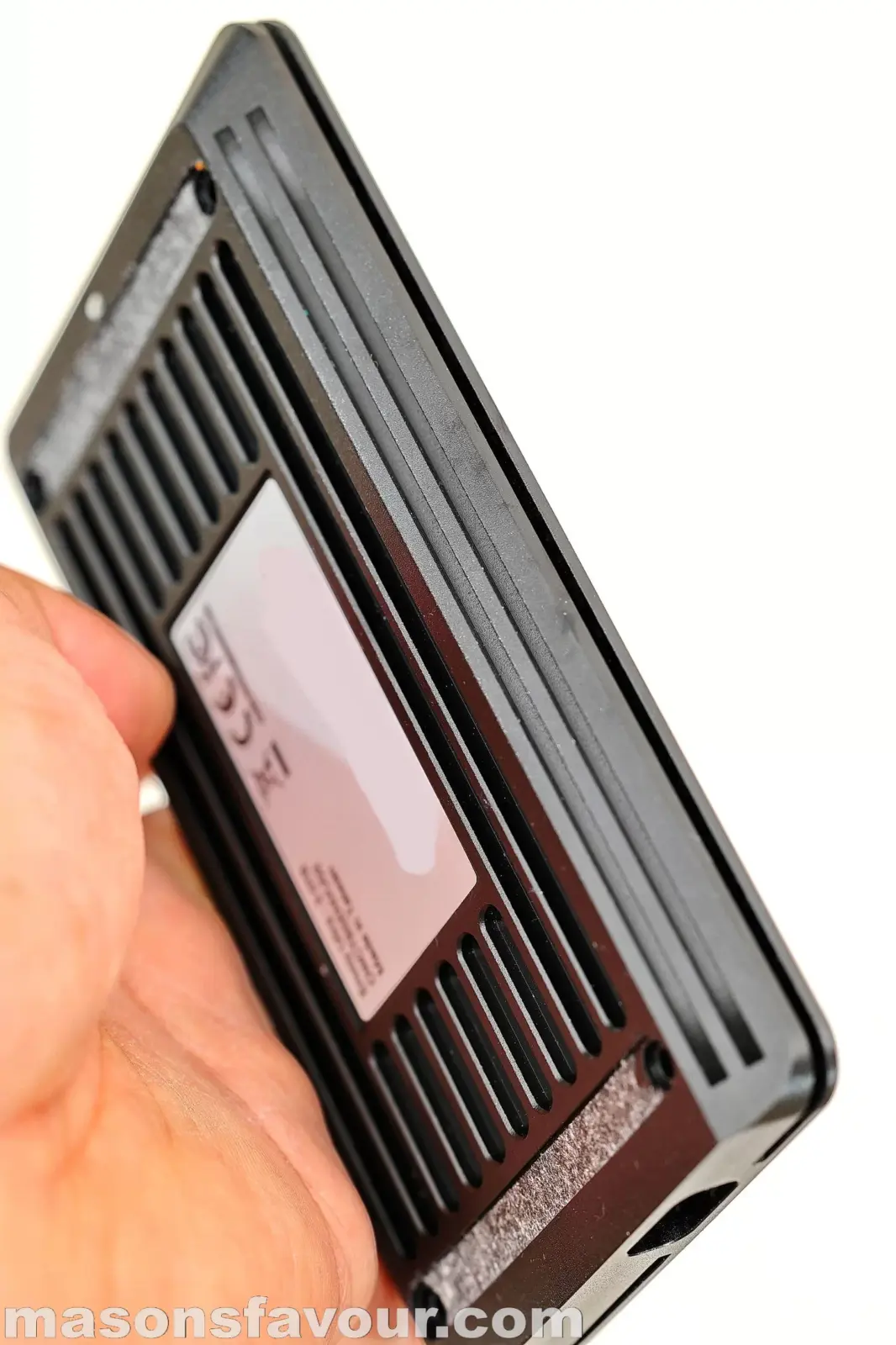 OWC Envoy Ultra Thunderbolt 5 SSD - Bottom Base Heatsink, Hand-on 2