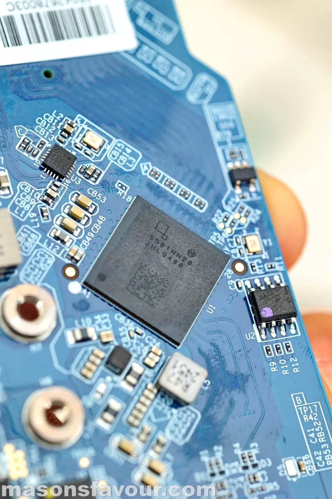 OWC Envoy Ultra Thunderbolt 5 SSD - PCB, Hand-on 2