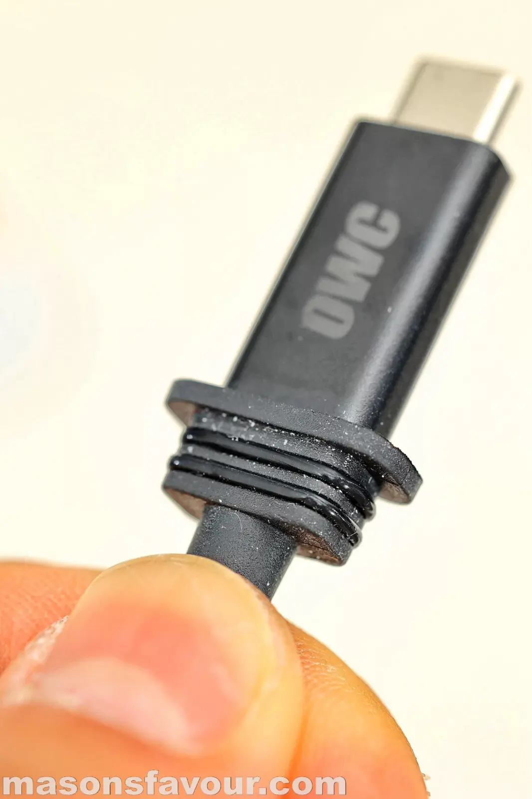 OWC Envoy Ultra Thunderbolt 5 SSD - Thunderbolt 5 Cable with O-rings, Hand-on
