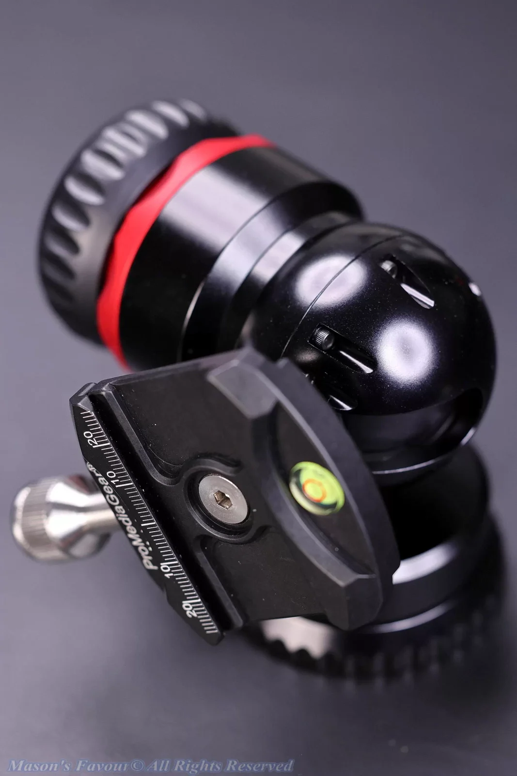 PromediaGear PMG BH-1 Ball Head - Operation of the Ball with the Clamp 6