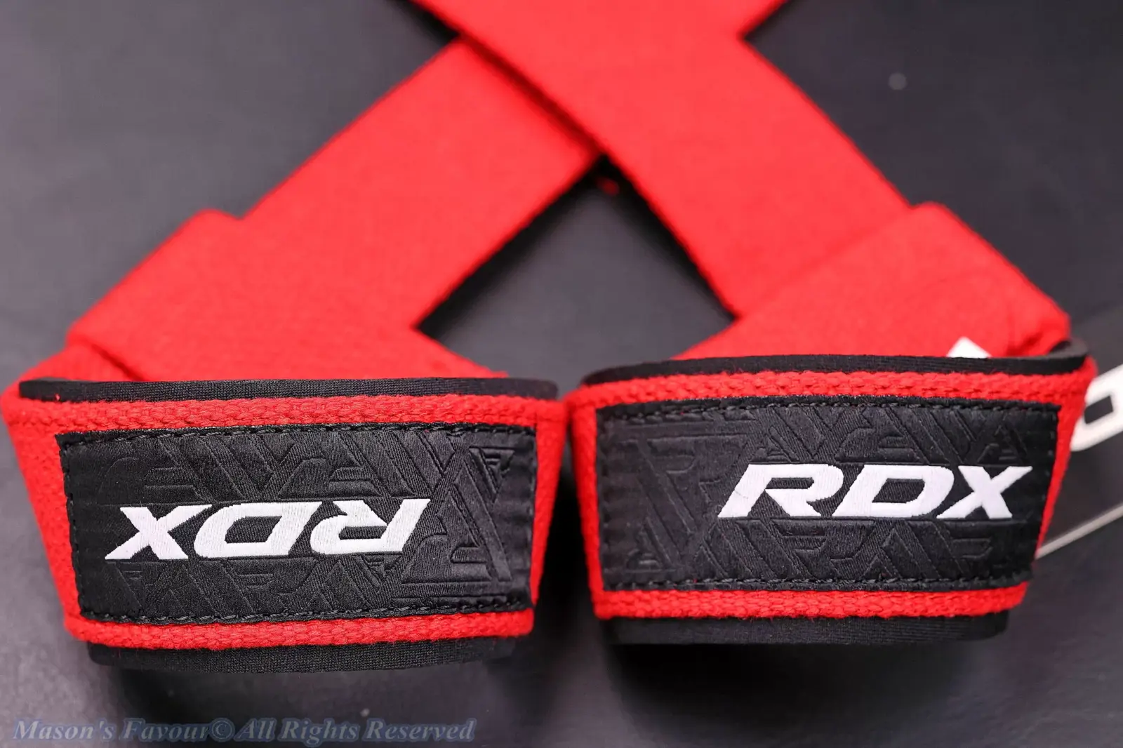 RDX S4 Weightlifting Wrist Straps - Wrapping state 3