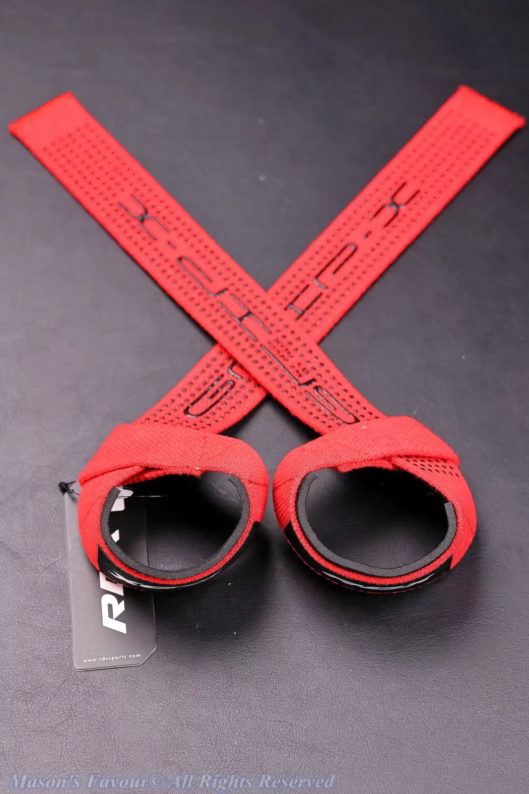 RDX S4 Weightlifting Wrist Straps - Wrapping state 4