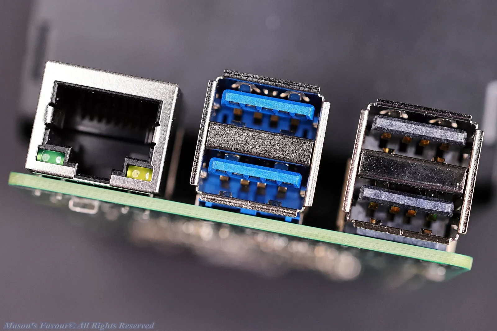 Raspberry Pi 5 - RJ45 Gbe, USB A 2.0, USB A 3.0 Ports 1