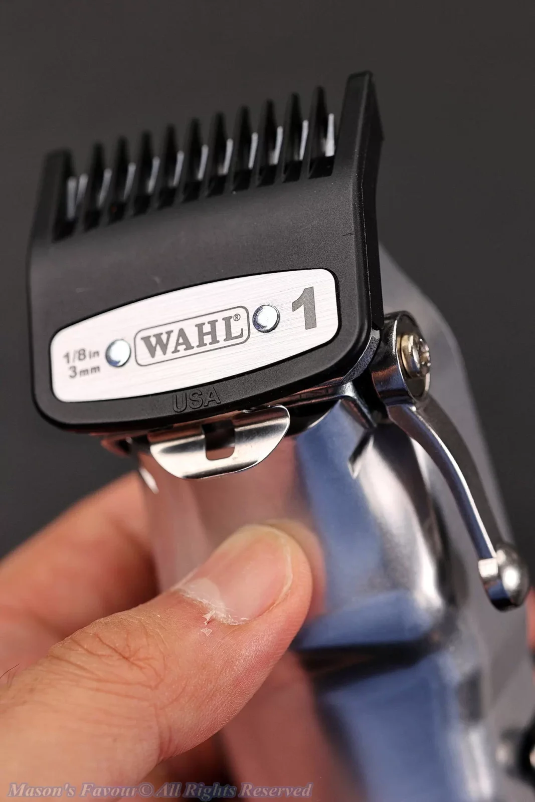Wahl Pro Cordless Senior Metal Edition - Hair Clipper with Guide Comb, Hand-On!