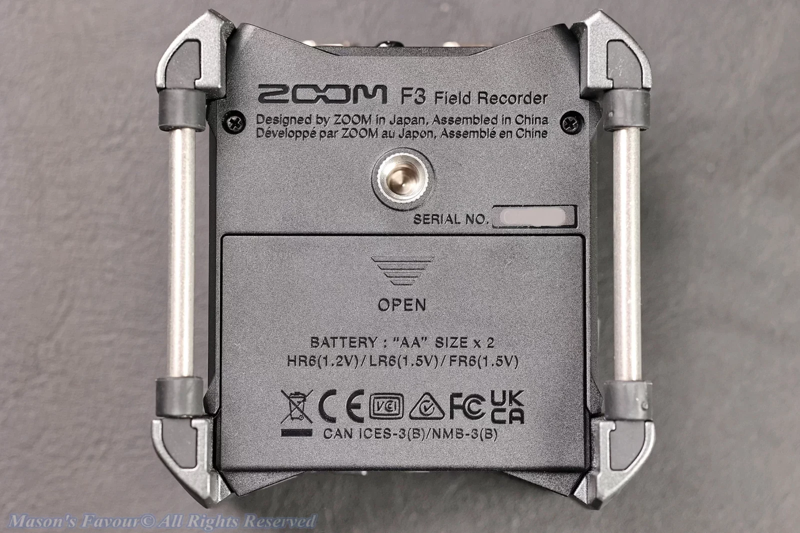 Zoom F3 Field Recorder - Bottom