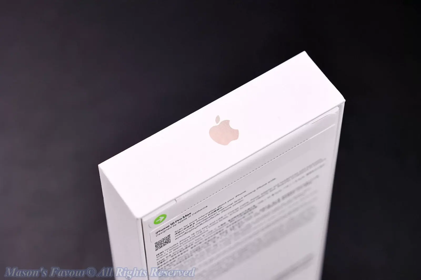 iPhone 16 Pro Max, Desert Titanium - Box 4