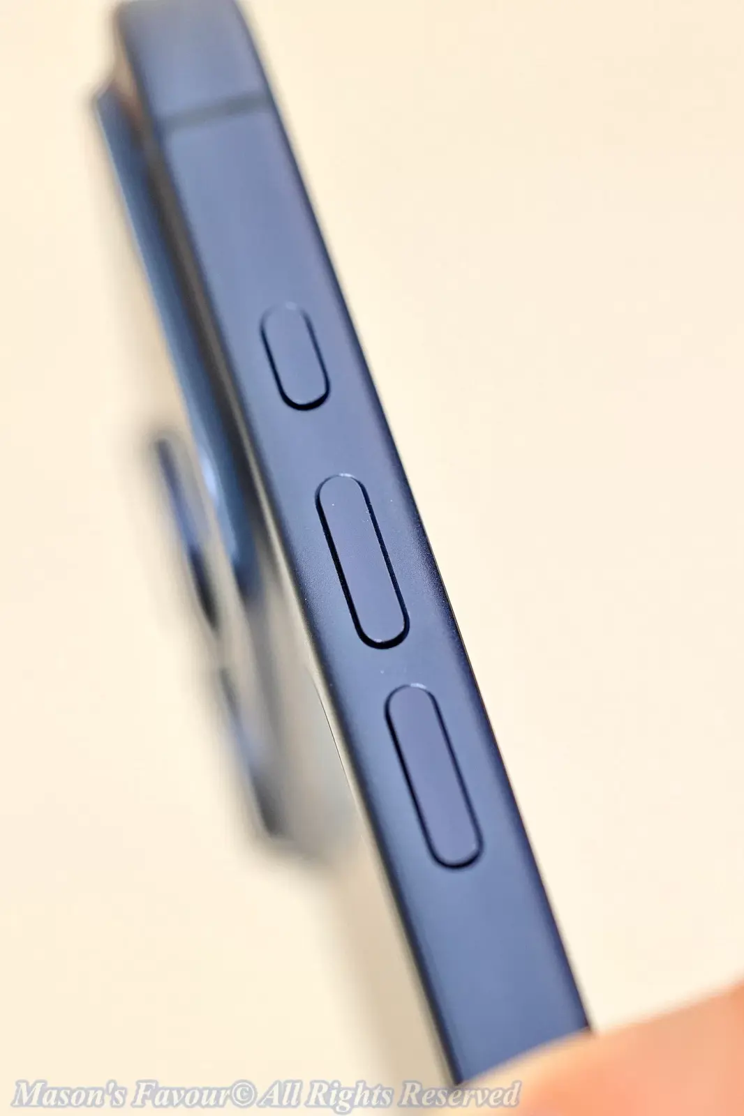 iPhone 17 Pro Deep Blue - Volume and Speaker Switch Buttons, Enlarged View